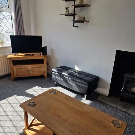 Feriehus Warsett Crescent, 5 Bedrooms Near The Coast. *